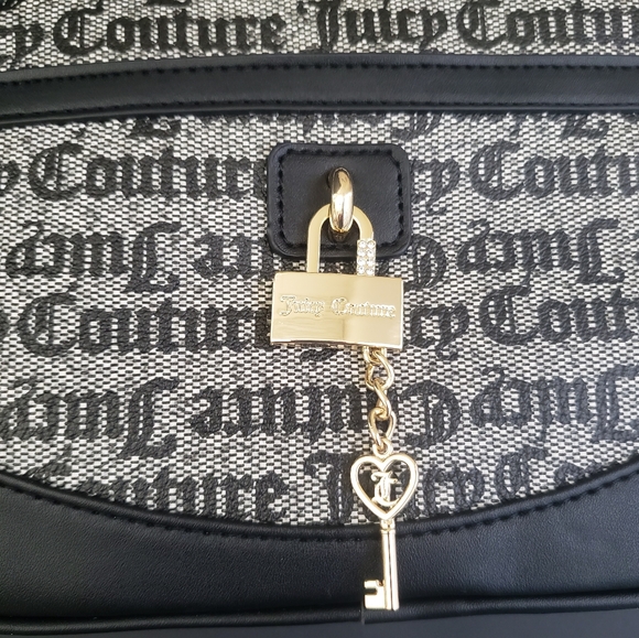 Juicy Couture Eastside Westside Camera Black/Beige Crossbody Bag NWT - Picture 6 of 16